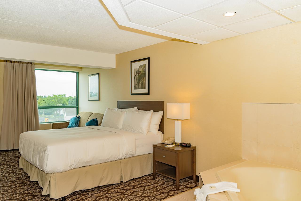 Days Inn By Wyndham Niagara Falls Lundys Lane Esterno foto