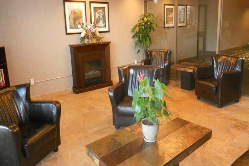 Days Inn By Wyndham Niagara Falls Lundys Lane Esterno foto
