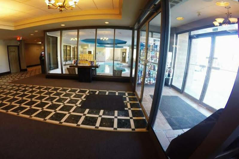 Days Inn By Wyndham Niagara Falls Lundys Lane Esterno foto